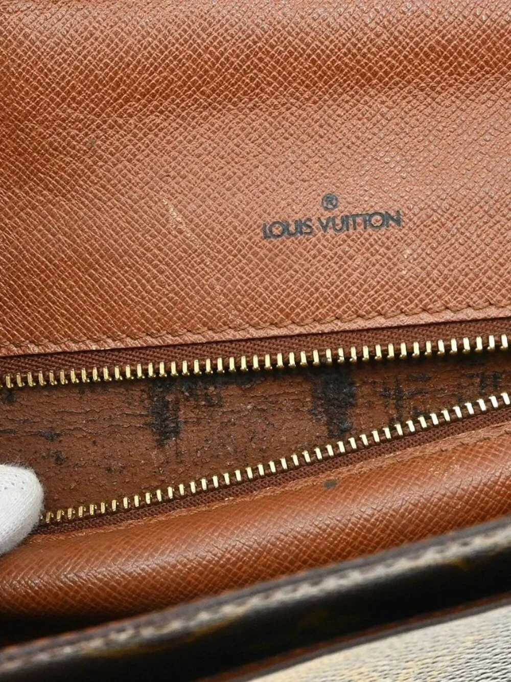 LOUIS VUITTON MONOGRAM MONCEAU 26 BUSINESS HANDBAG